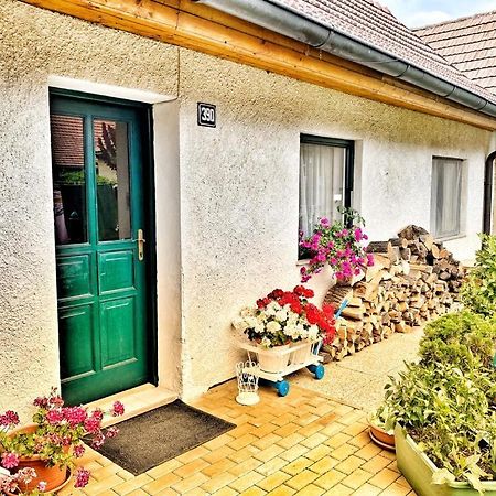 Apartment Sakvice 390 Εξωτερικό φωτογραφία