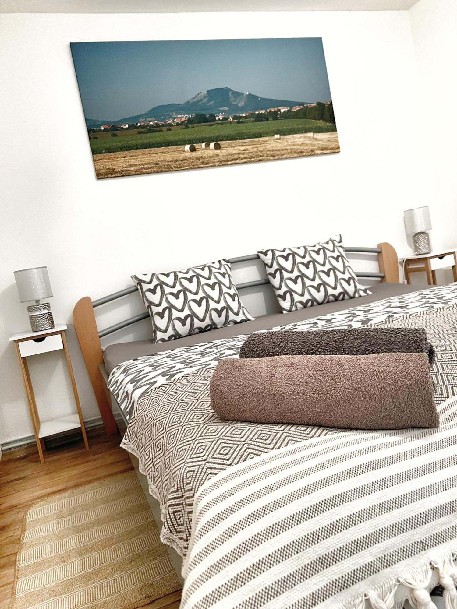 Apartment Sakvice 390 Εξωτερικό φωτογραφία